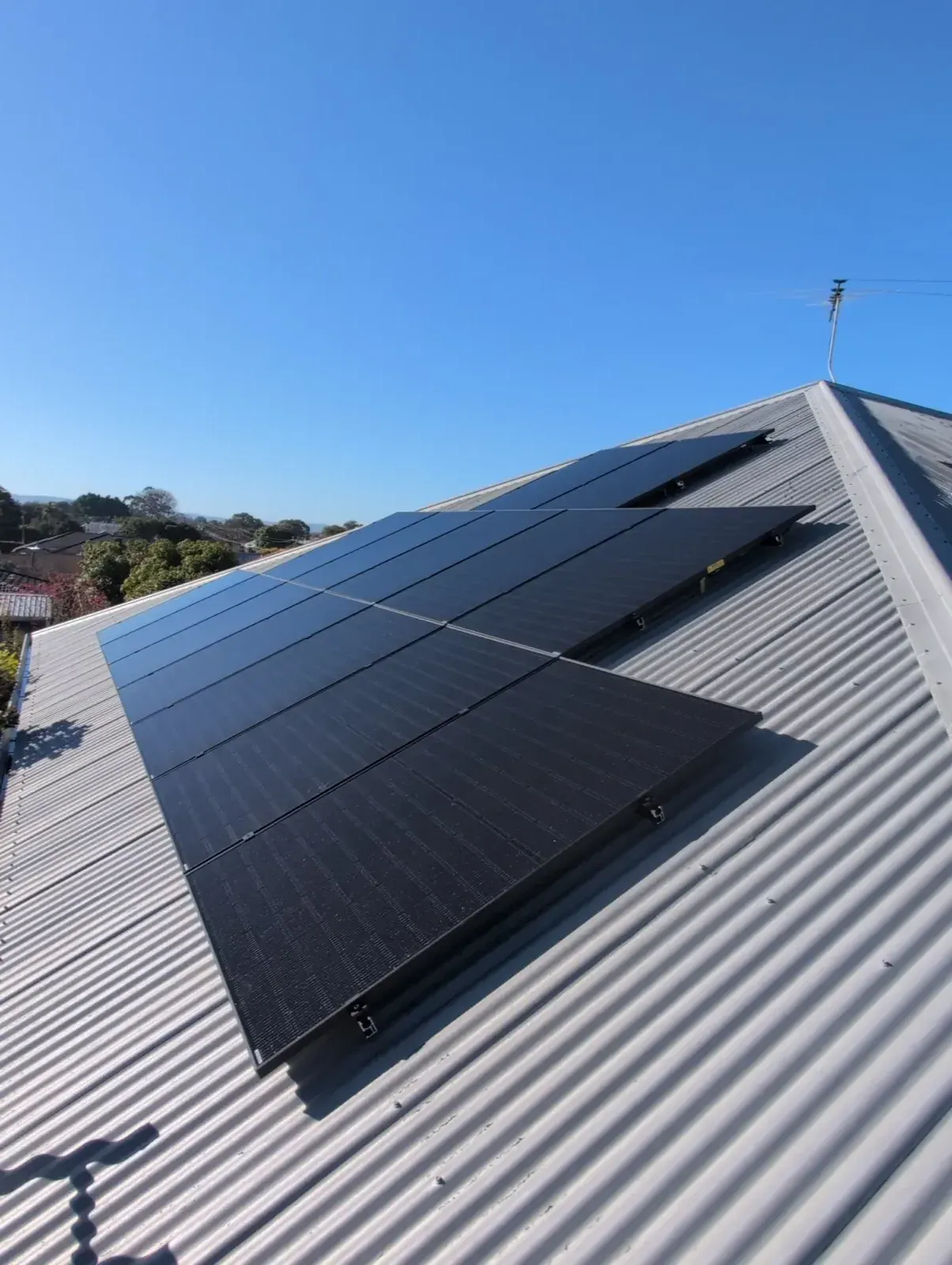 Wide residential solar array